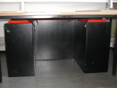 Photo 2 of Dr Glasmacher's table